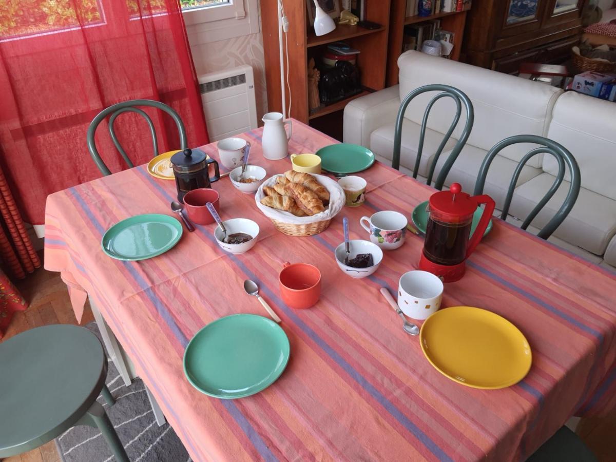 Barbezieres Domi Et Les Chats מראה חיצוני תמונה